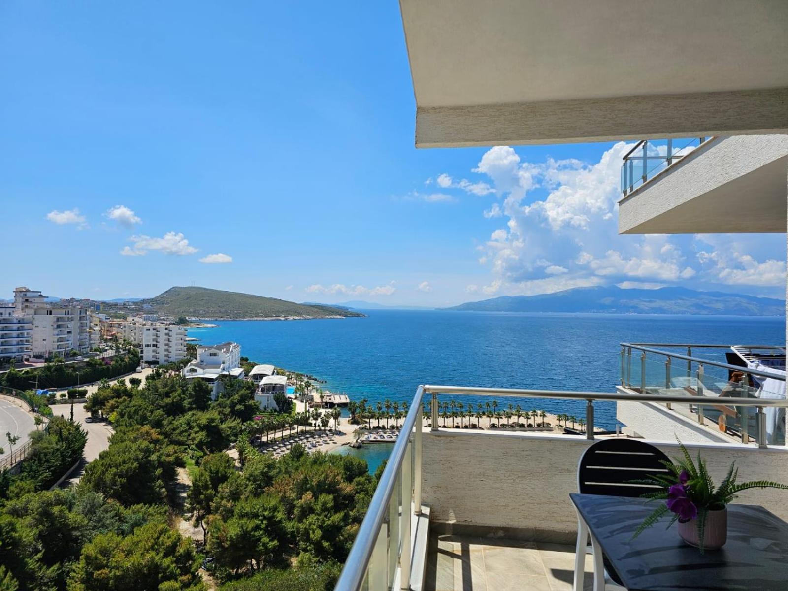 Brand New Apartments Sarande Exterior photo